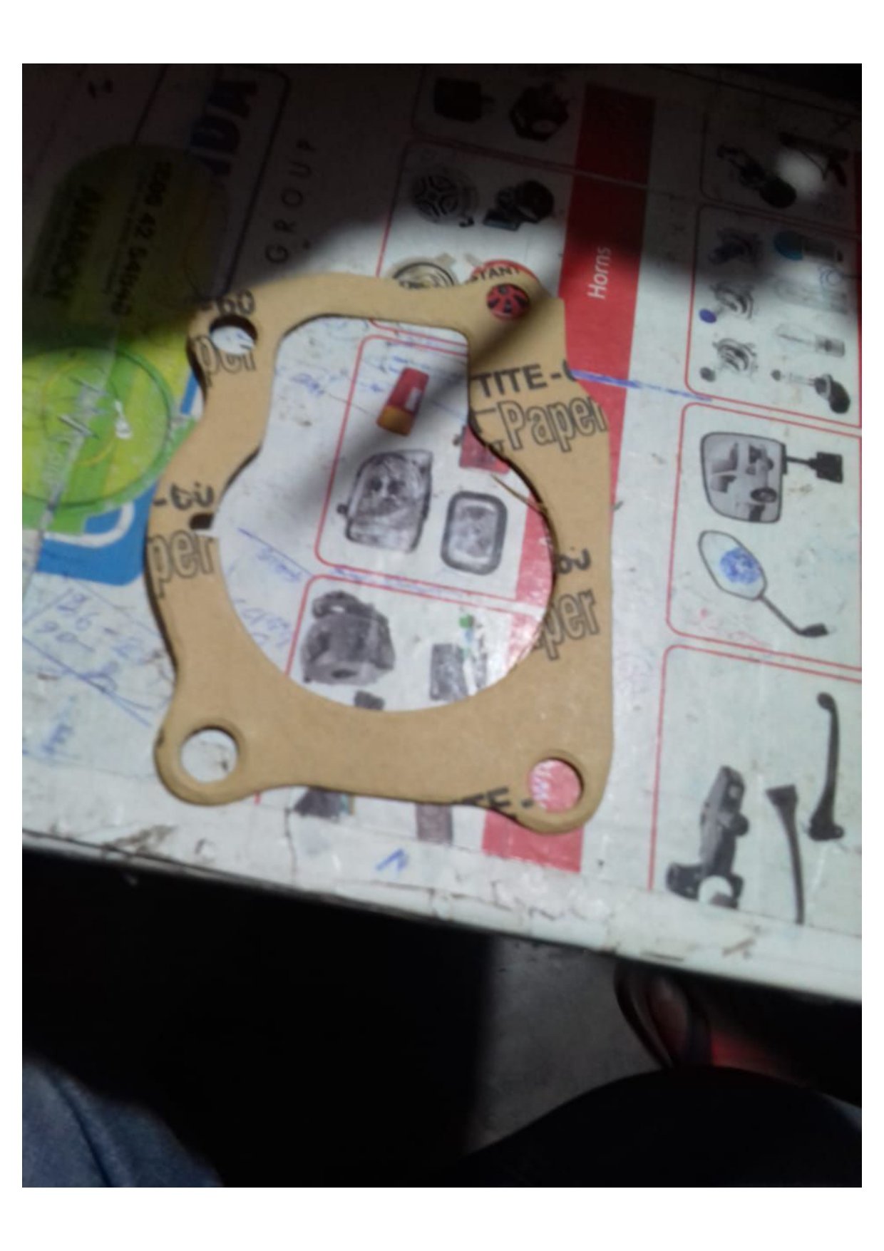 TRACTORS= GEAR KNOBS, CHOKE KNOBS, PACKING & SHIMS 2_page-0012